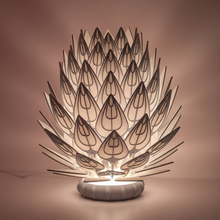 Luminária de Mesa Flor Escultural